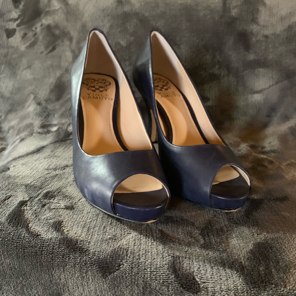 Vince Camuto Navy peep toe heels